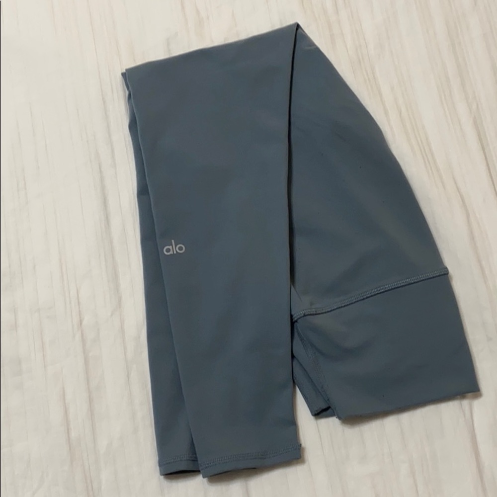 Alo High-Waist Airbrush Leggings in Deep Jade (M)